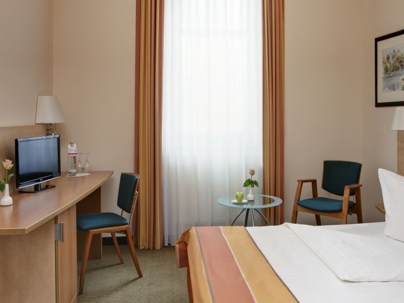 Intercityhotel Berlin Ostbahnhof Екстер'єр фото