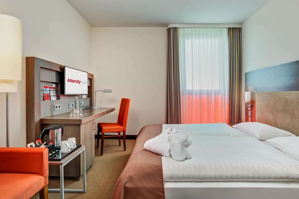 Intercityhotel Berlin Ostbahnhof Номер фото